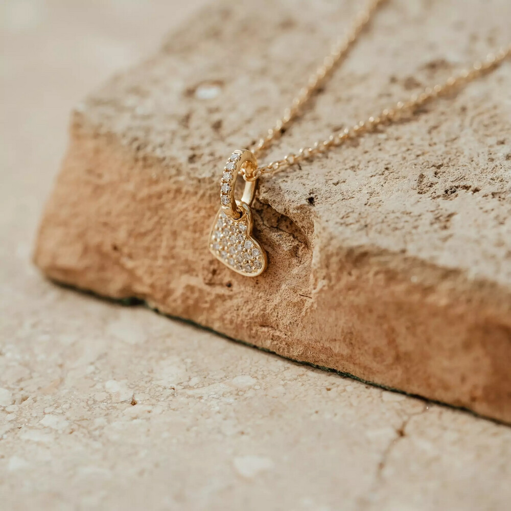 Photo de Pendentif coeur Juliette diamants - or jaune 18 carats