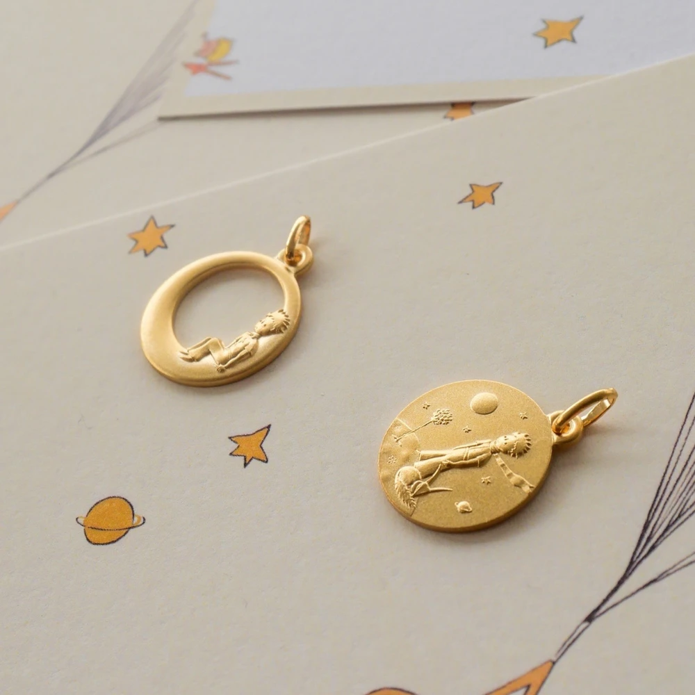 Photo de Médaille Petit Prince au renard & sa fleur - Vermeil