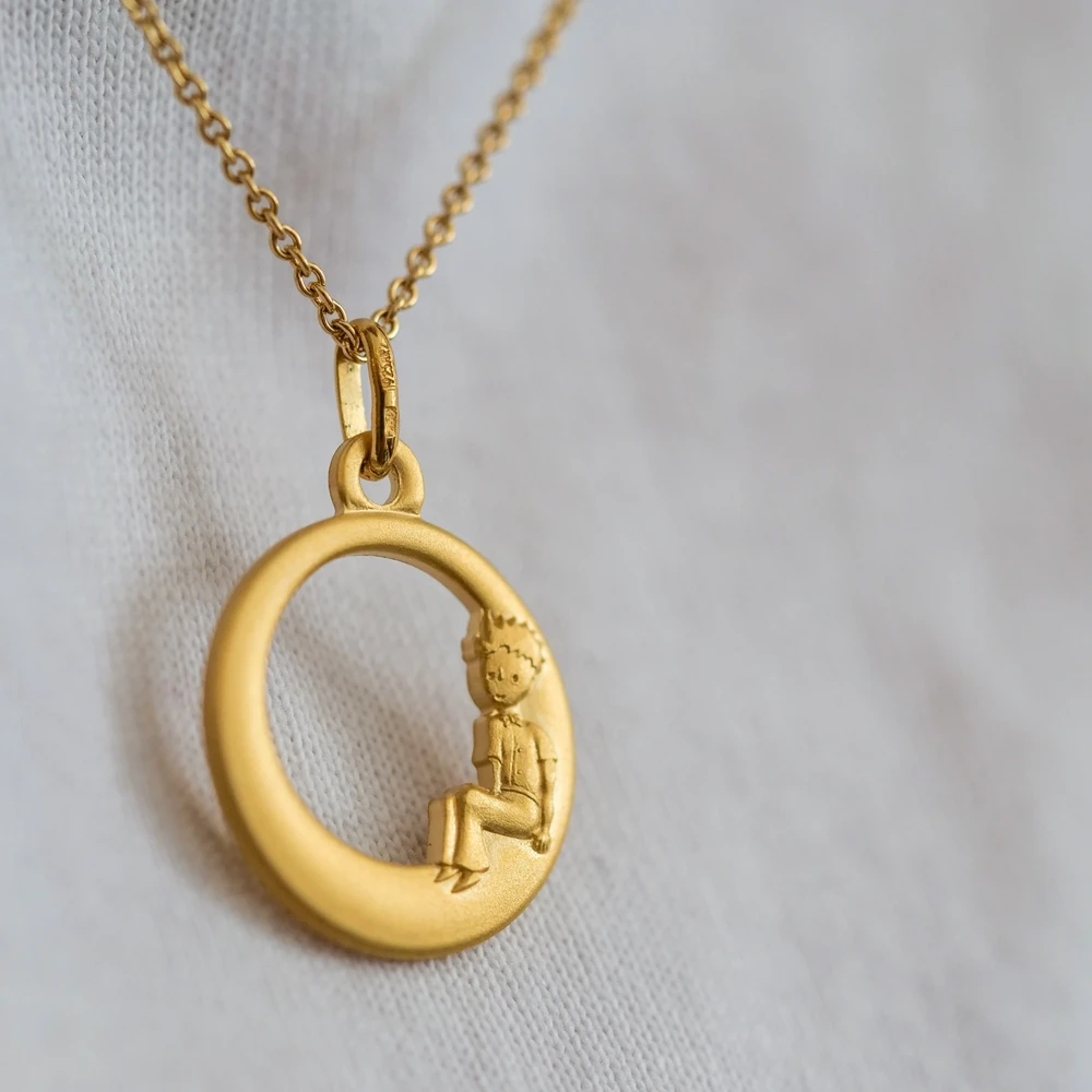 Photo de Médaille Petit Prince ajourée - Or jaune 9 carats